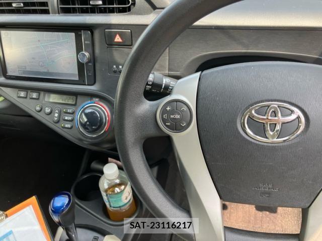 Toyota AQUA 2012-07 8313038-12