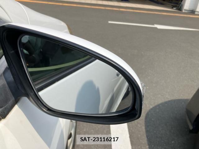 Toyota AQUA 2012-07 8313038-14