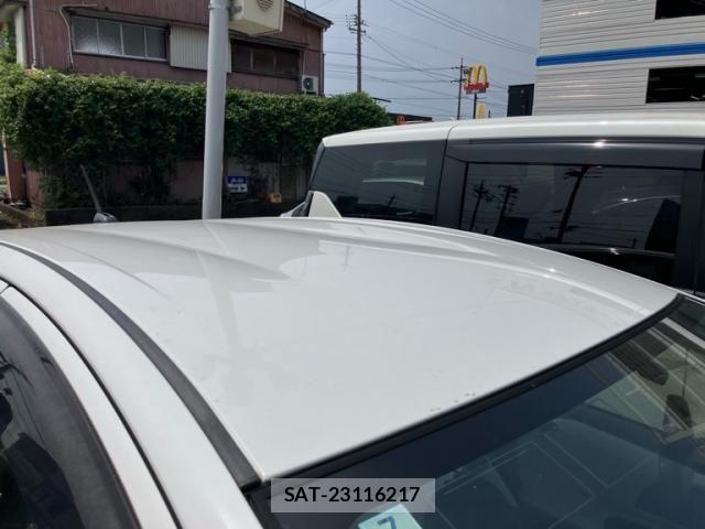 Toyota AQUA 2012-07 8313038-15