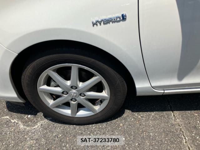 Toyota AQUA 2012-04 8313011-7