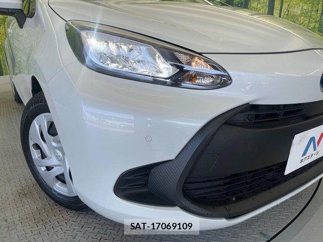 Toyota AQUA 2023-07 8312952-12