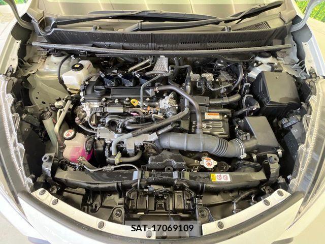 Toyota AQUA 2023-07 8312952-18