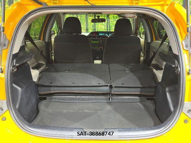 Toyota AQUA 2012-07 8313001-10