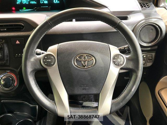 Toyota AQUA 2012-07 8313001-11