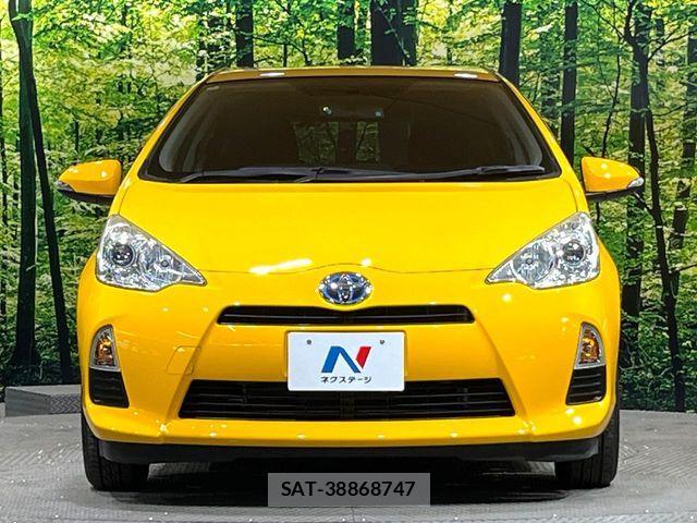 Toyota AQUA 2012-07 8313001-13