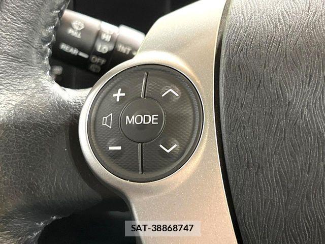 Toyota AQUA 2012-07 8313001-4