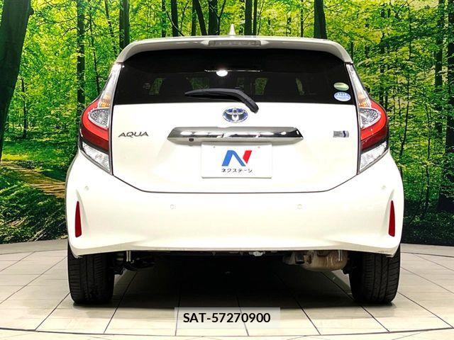 Toyota AQUA 2018-11 8312989-15