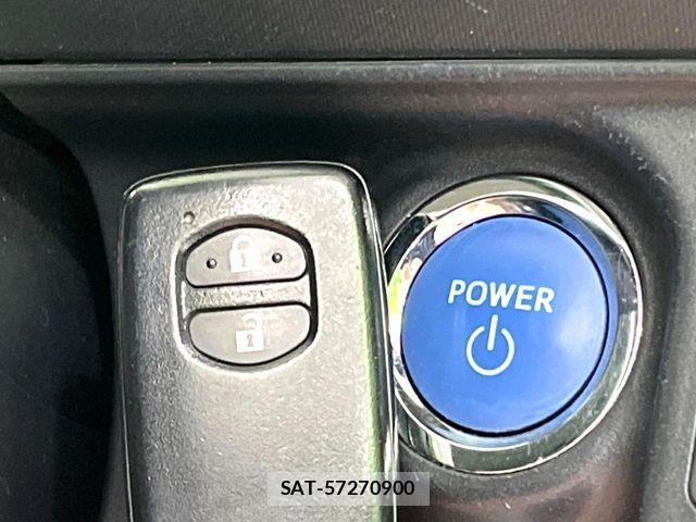 Toyota AQUA 2018-11 8312989-6