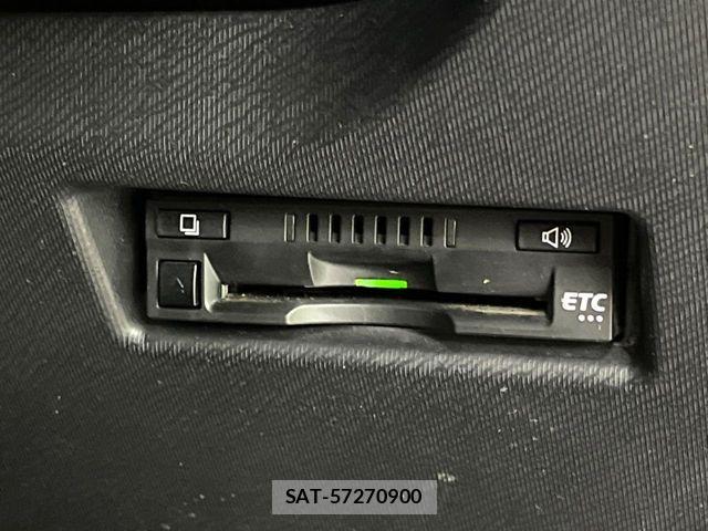Toyota AQUA 2018-11 8312989-7