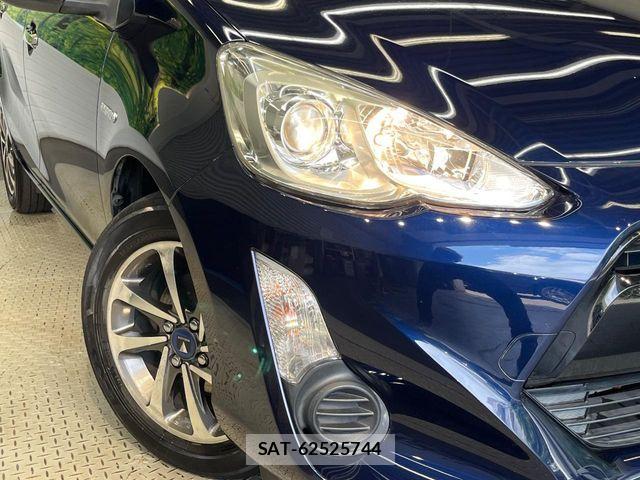 Toyota AQUA 2017-04 8334813-11