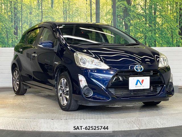 Toyota AQUA 2017-04 8334813-15
