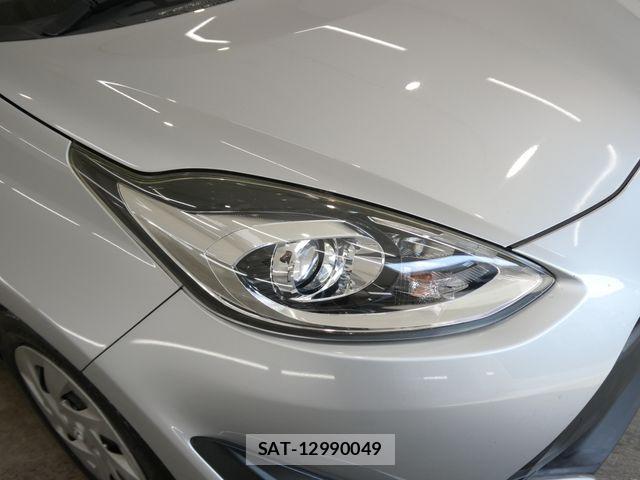 Toyota AQUA 2017-06 8334815-4