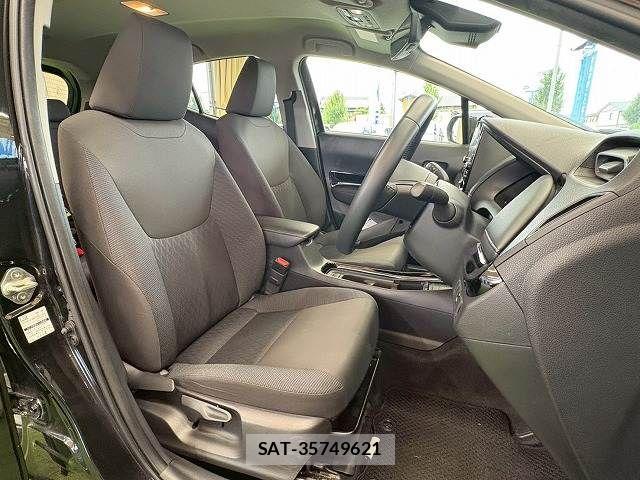 Toyota AQUA 2024-06 8334790-9