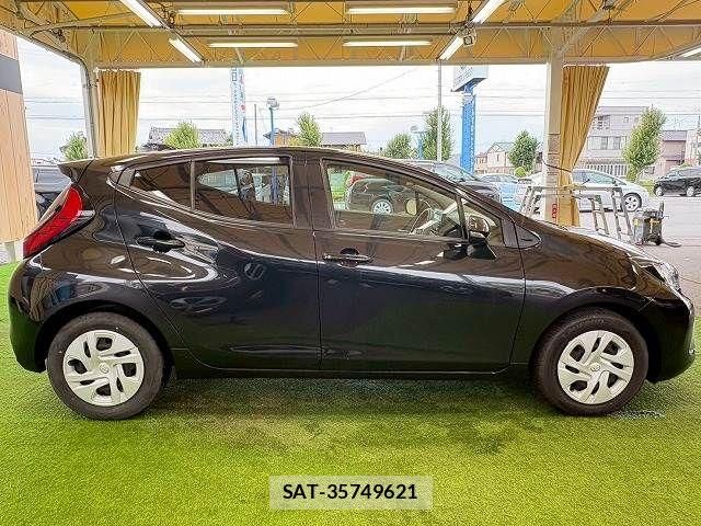 Toyota AQUA 2024-06 8334790-14