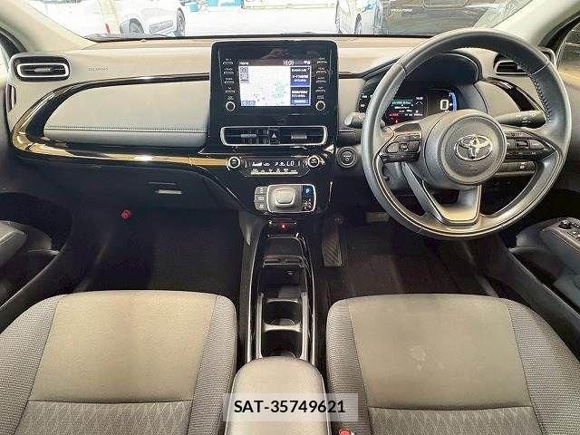 Toyota AQUA 2024-06 8334790-2