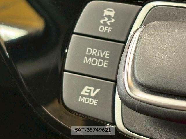 Toyota AQUA 2024-06 8334790-7