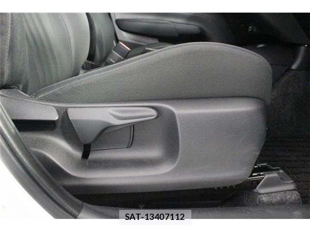 Toyota AQUA 2026-01 8334766-25