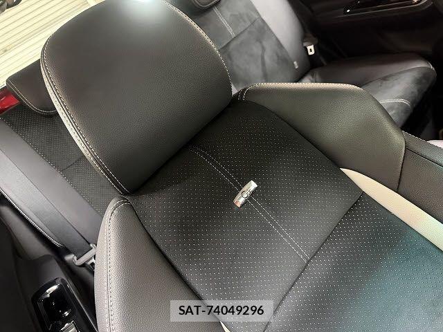 Toyota AQUA 2014-01 8334831-18
