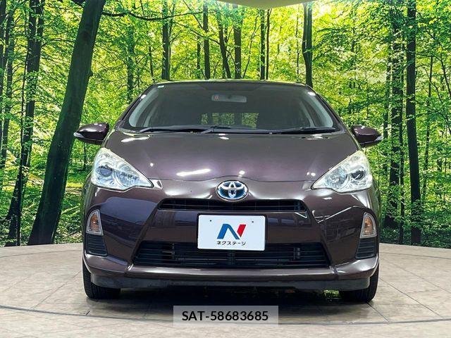 Toyota AQUA 2014-03 8334823-13