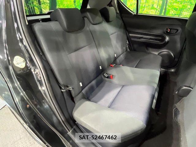 Toyota AQUA 2015-10 8334826-8