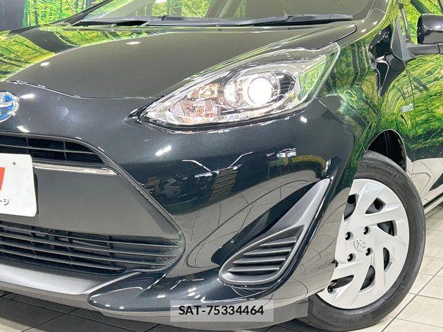 Toyota AQUA 2018-01 8334799-11