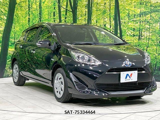 Toyota AQUA 2018-01 8334799-15