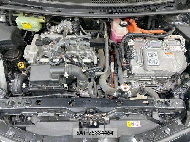 Toyota AQUA 2018-01 8334799-17