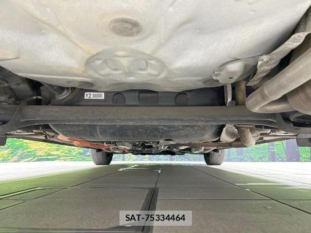 Toyota AQUA 2018-01 8334799-18