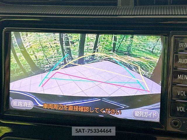 Toyota AQUA 2018-01 8334799-3