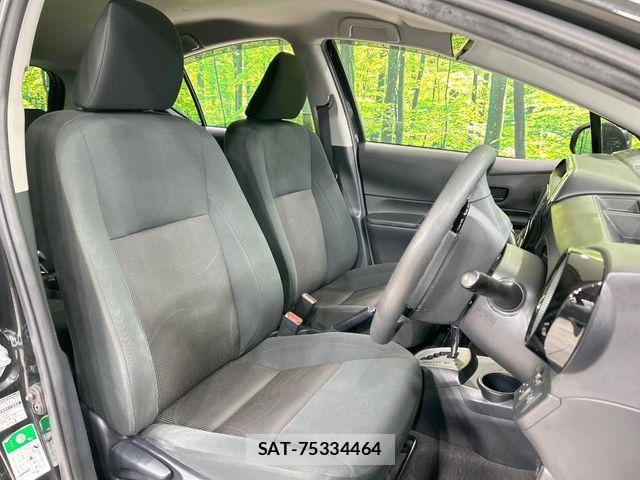 Toyota AQUA 2018-01 8334799-7