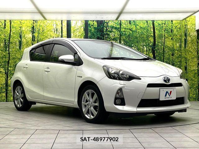 Toyota AQUA 2012-10 8334827-15