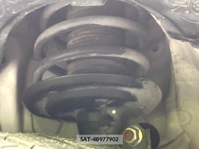 Toyota AQUA 2012-10 8334827-19