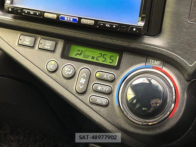 Toyota AQUA 2012-10 8334827-6