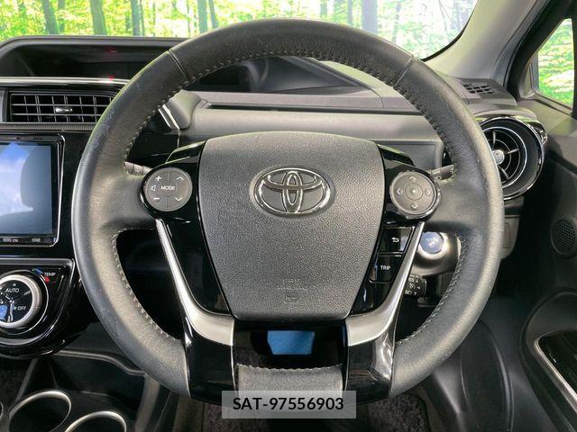 Toyota AQUA 2019-06 8334794-11