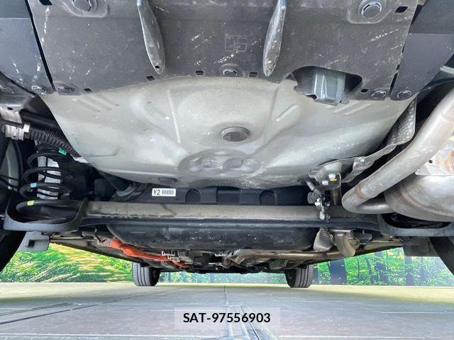 Toyota AQUA 2019-06 8334794-19