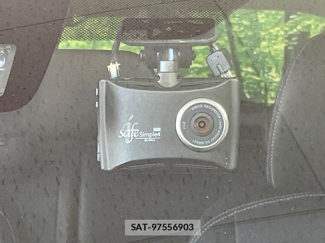 Toyota AQUA 2019-06 8334794-6