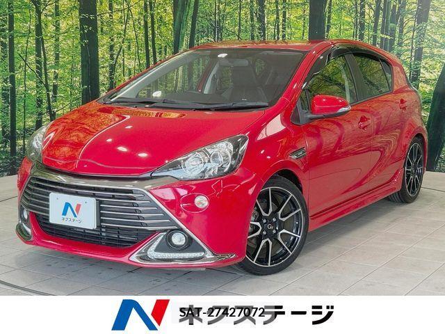 Toyota AQUA 2015-01 8334833-0