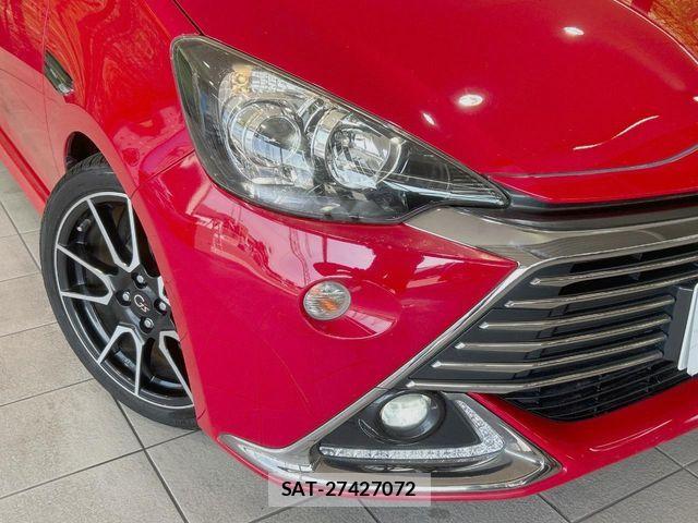 Toyota AQUA 2015-01 8334833-11