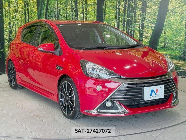 Toyota AQUA 2015-01 8334833-15