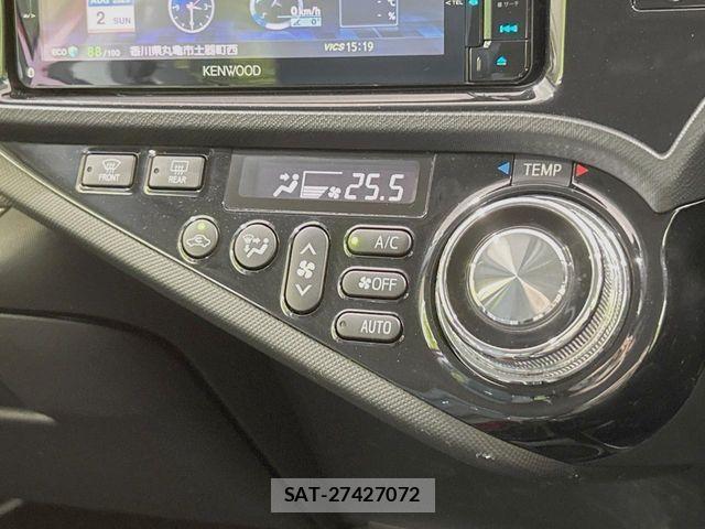 Toyota AQUA 2015-01 8334833-5