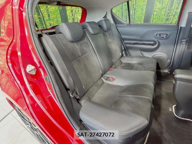Toyota AQUA 2015-01 8334833-8