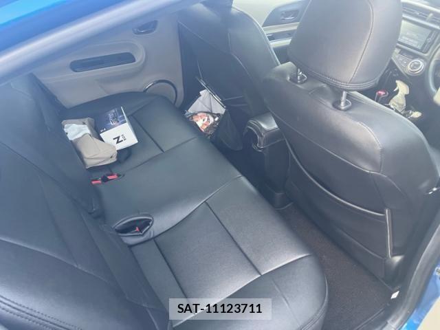 Toyota AQUA 2013-08 8334850-13