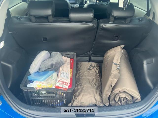 Toyota AQUA 2013-08 8334850-14