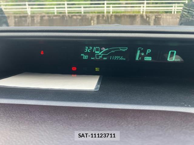 Toyota AQUA 2013-08 8334850-20