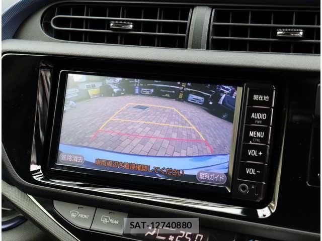 Toyota AQUA 2017-03 8334807-11