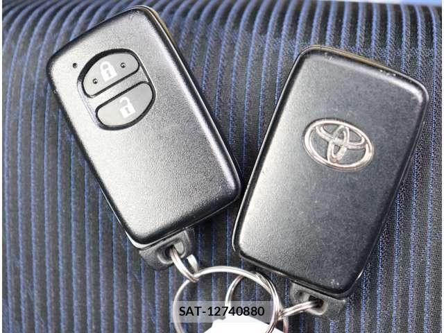 Toyota AQUA 2017-03 8334807-18