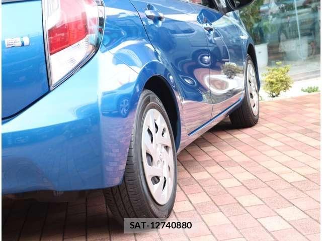 Toyota AQUA 2017-03 8334807-24
