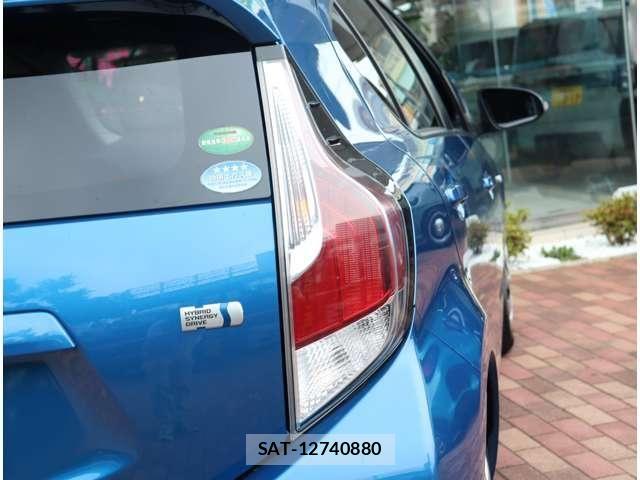 Toyota AQUA 2017-03 8334807-26