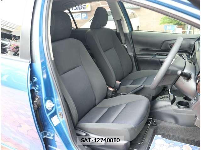 Toyota AQUA 2017-03 8334807-4