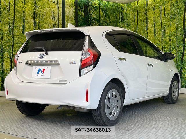 Toyota AQUA 2018-05 8334793-16